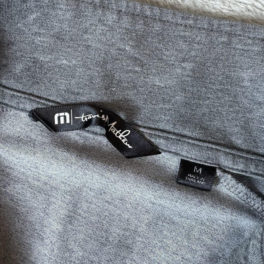Travis Mathew Shirt Mens Medium Gray Golf 1/4 Zip Long Sleeve Golfing Outdoors - Picture 3 of 9